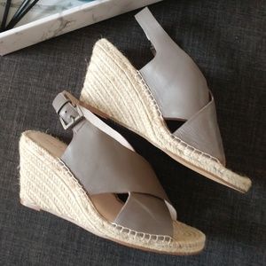 Caslon Suri Gray Strap Espadrille Wedges size 10